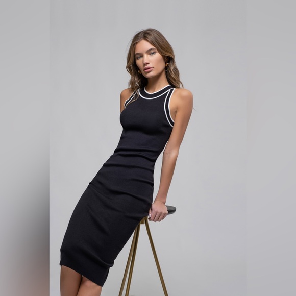 Contrast Stripe Knit Midi Dress in Black - Picture 5 of 5